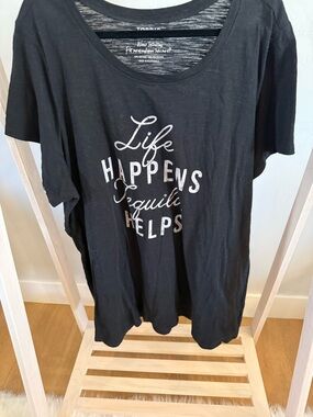 torrid Black Scoop-Neck Graphic Tee with White Text